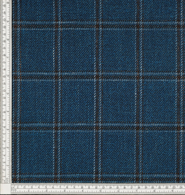 Fabric sample · 71% Wool, 16% Silk, 13% Linen