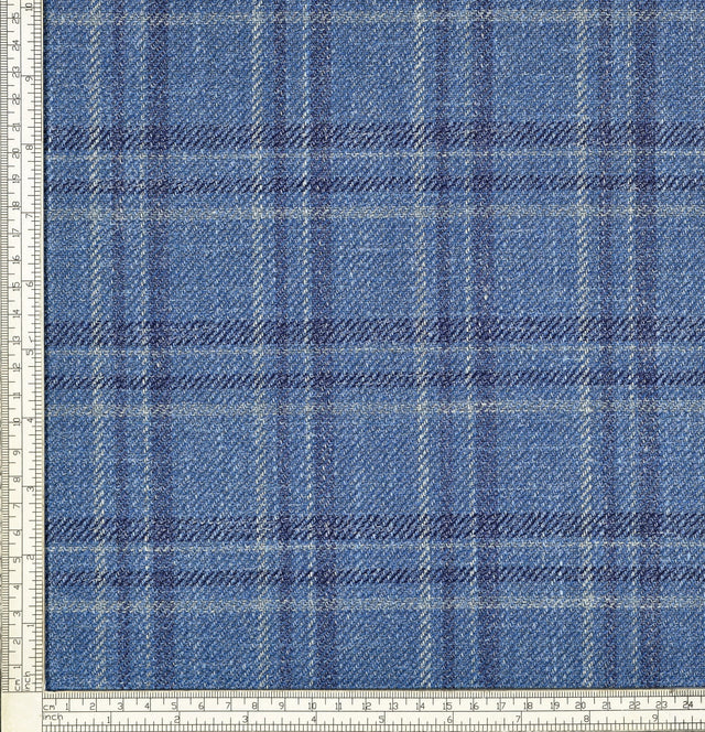 Fabric sample · 71% Wool, 16% Silk, 13% Linen