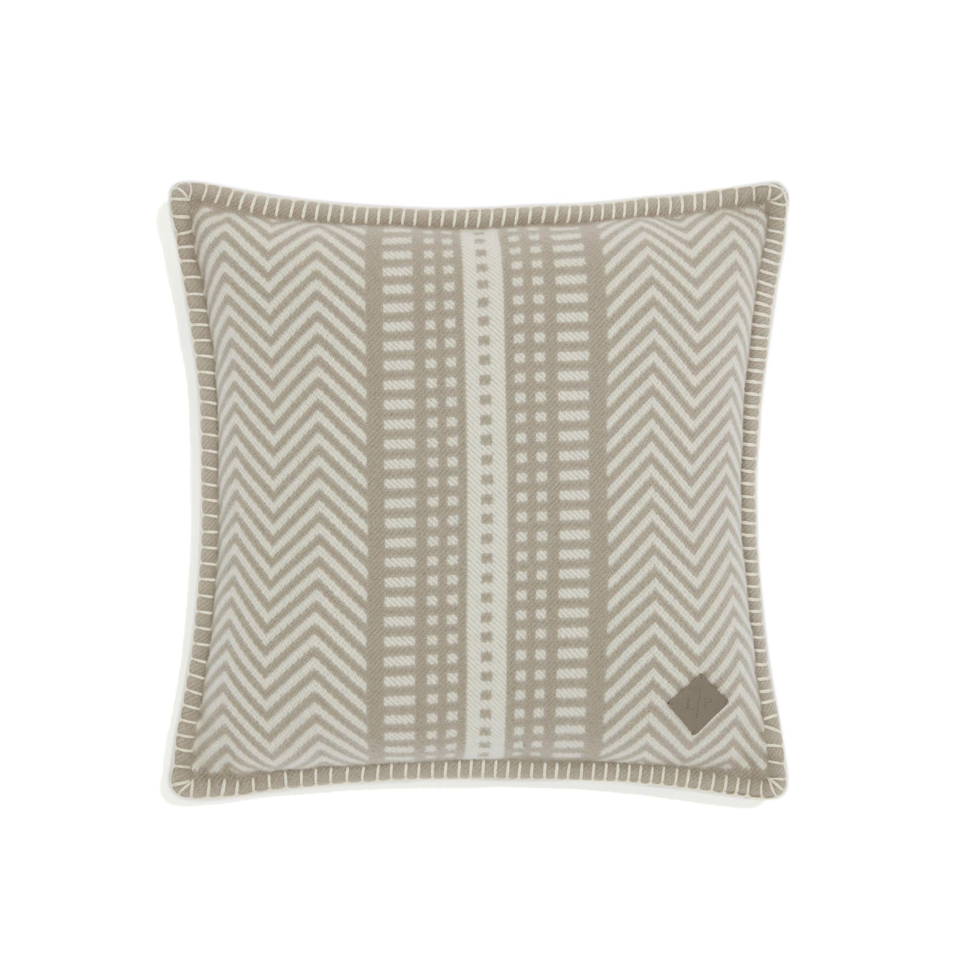 Atacama padi / Loro Piana Interiors vill & kašmiir padi