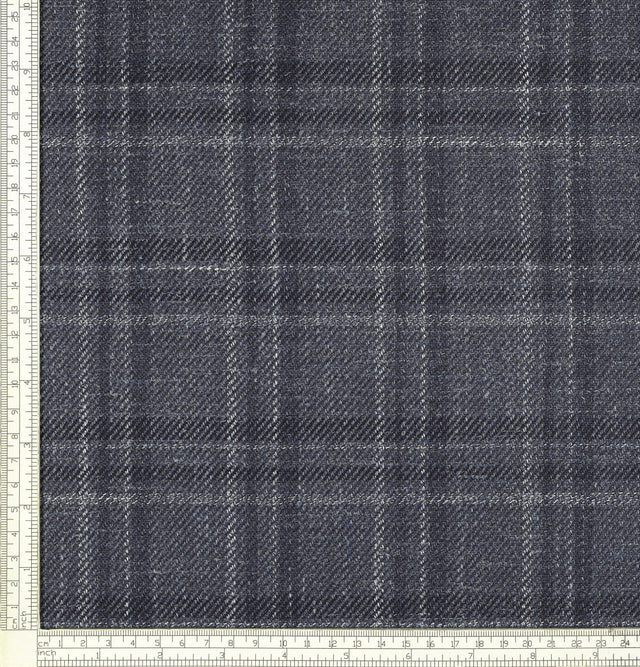 Fabric sample · 71% Wool, 16% Silk, 13% Linen
